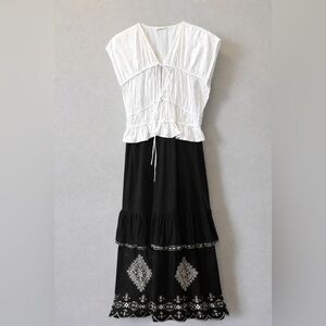 Elegant Black and White Maxi Dress